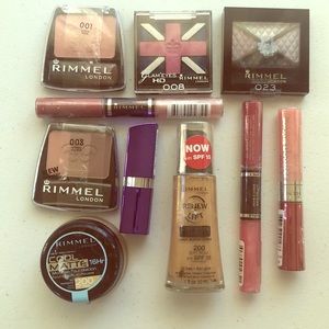 NWT-10 piece Rimmel London makeup bundle. All new